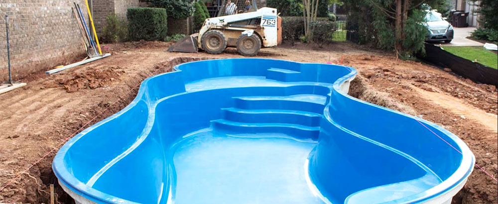 https://leisurepools.com.au/wp-content/uploads/2020/06/6-simple-steps-of-fiberglass-pool-installation.jpg